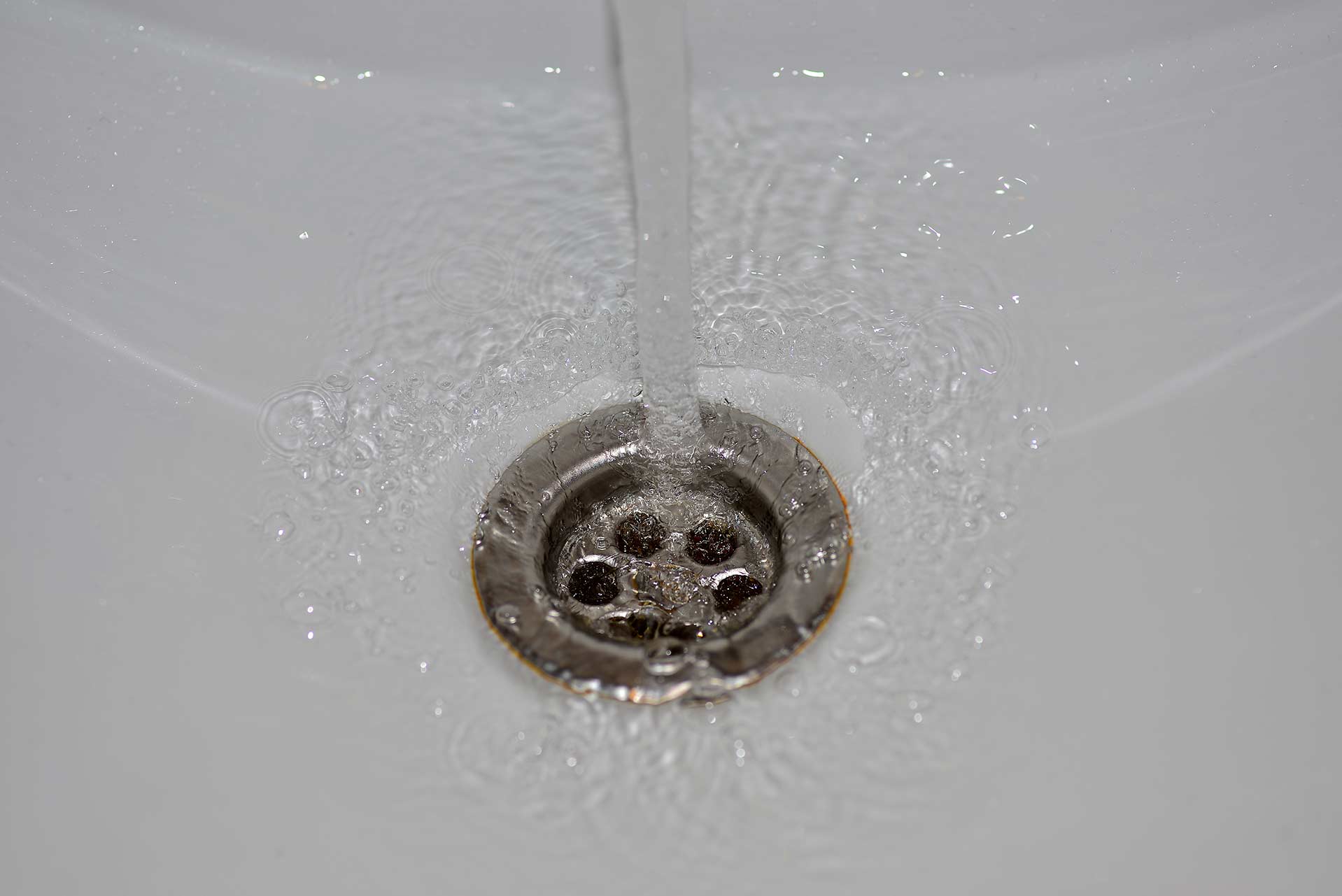 A2B Drains provides services to unblock blocked sinks and drains for properties in Lower Feltham.